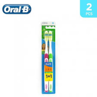 ORAL B T/BRUSH MAXI CLEAN 40 MEDIUM 1+1 OFFER